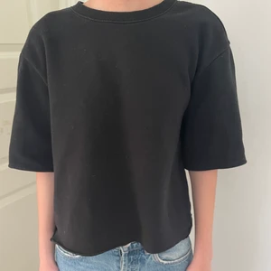 Svart tröja - En svart tröja från hm. Storlek M