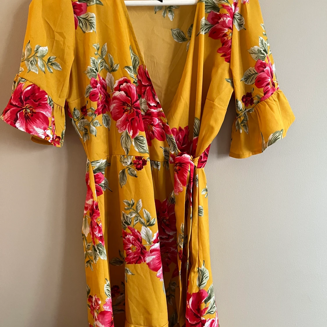 Blommig klänning - 90