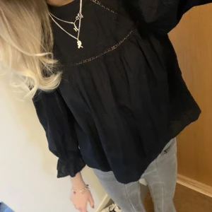 Blus - Säljer denna så sjukt snygga blus från zara som aldrig kommit till användning tyvärr