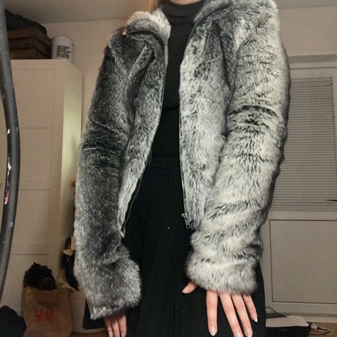 Grå pälsjacka - 90