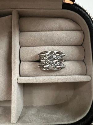 Edblad ring - Hyfsat oanvänd silver ring ifrån Edblad.