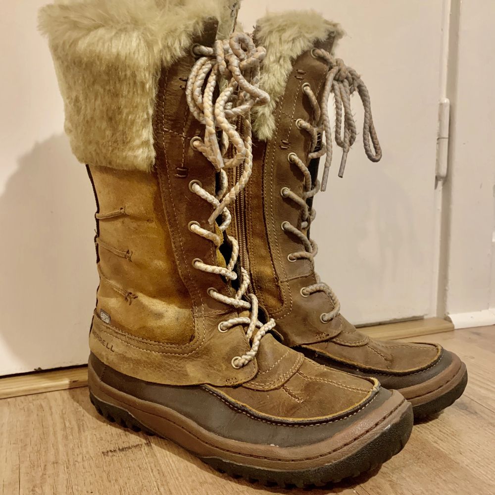 Merrell Decora Prelude Leather Winter Boot in brown . Skor.