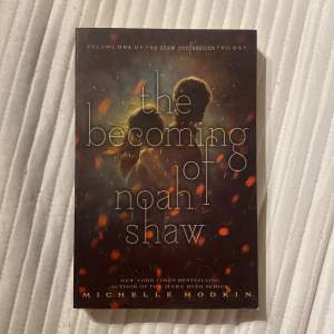 Säljer boken the becoming of noah shaw av Michelle Hodkin på engelska. Väldigt bra skick. Skriv vid frågor!😊