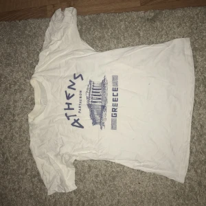 Athens T-Shirt - Relativt genomskinlig