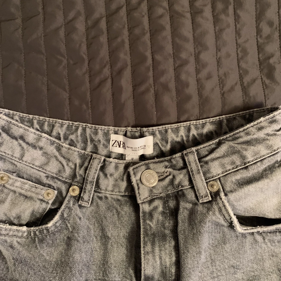 Zara jeans - 90