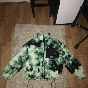 NoFear fleece tjocktröja - Relativt oanvänd. Given av Skatenation