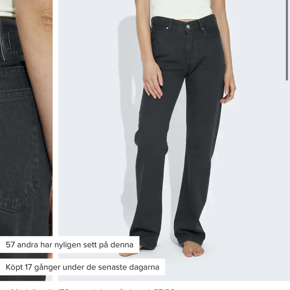 Superfina jeans från bikbok som knappt är använda. Ser nya ut 🥰. Jeans & Byxor.