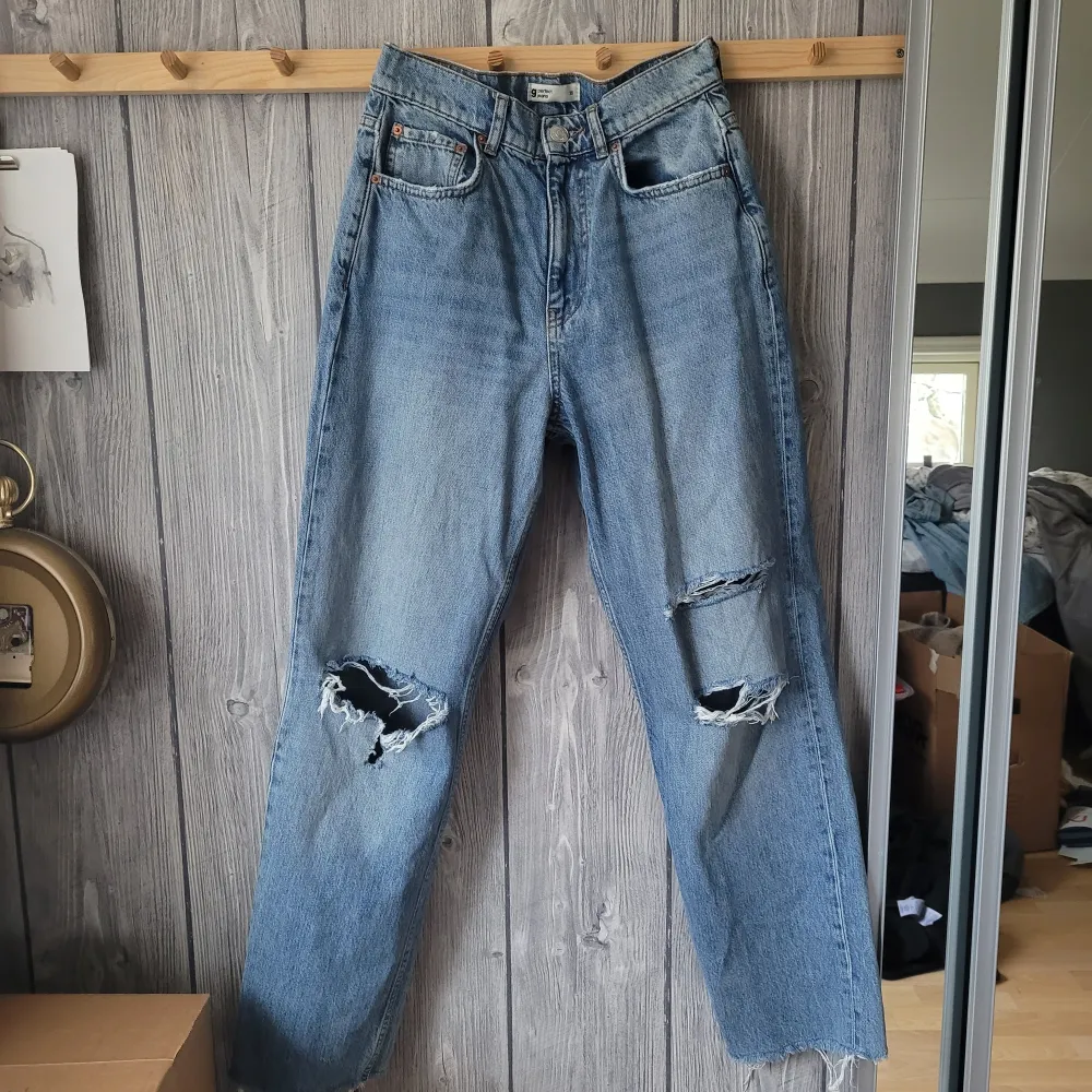 Håliga vida/raka jeans från gina. Jeans & Byxor.