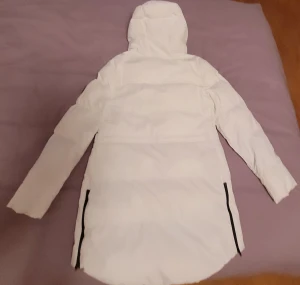 Everest dunjacka  - Säljer nu min Everest dunjacka som används vid en tillfället.   