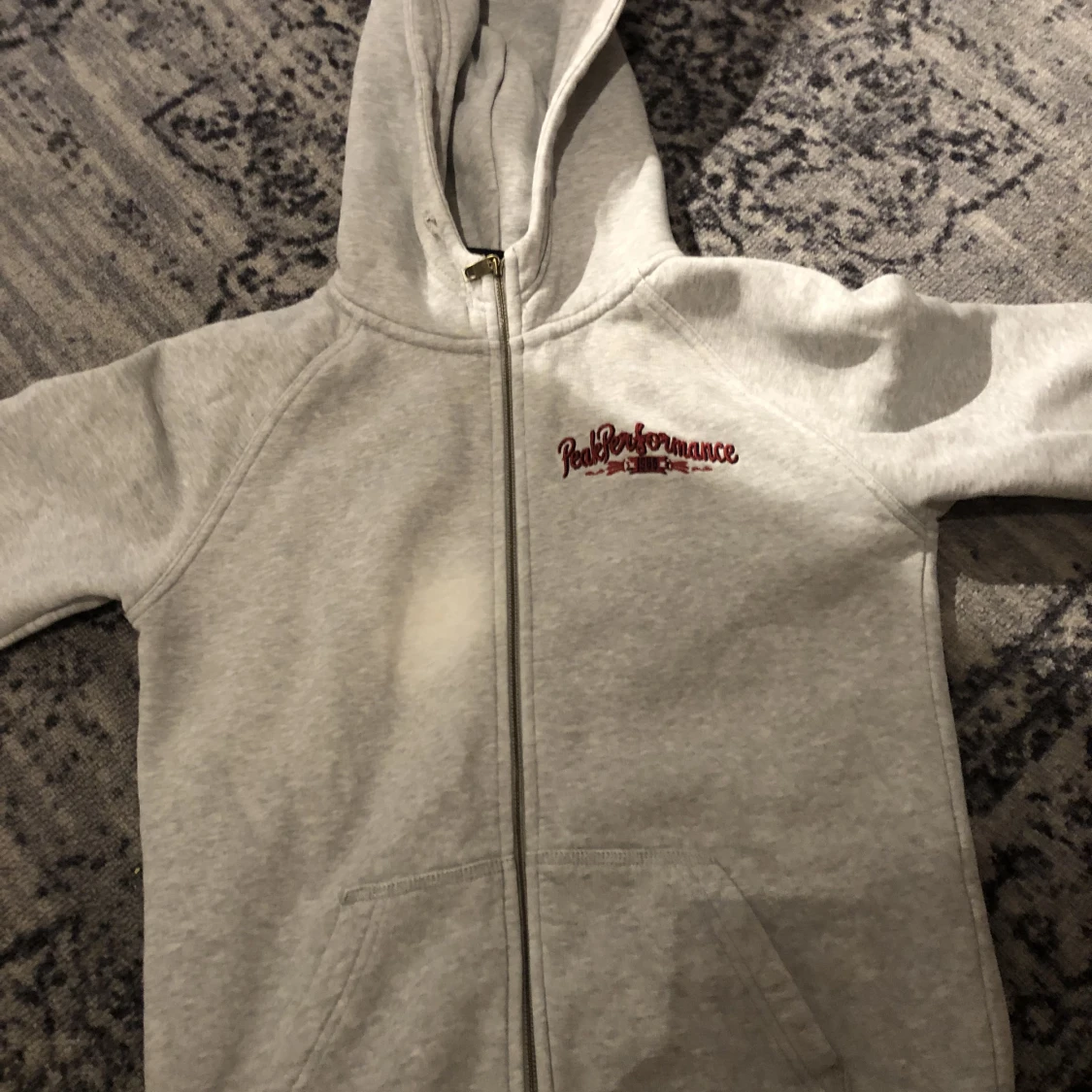 Peak performance hoodie