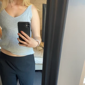 Stickat linne  - Stickat linne köpt på humana, står ingen storlek men skulle gissa på M🤍