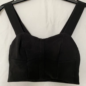 H&M Top (S) - Bra skick