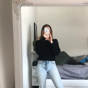 Jeans från Zara - Superfina jeans från Zara som är köpta här på plick men de har blivit för korta för mig. De är i storlek 34.