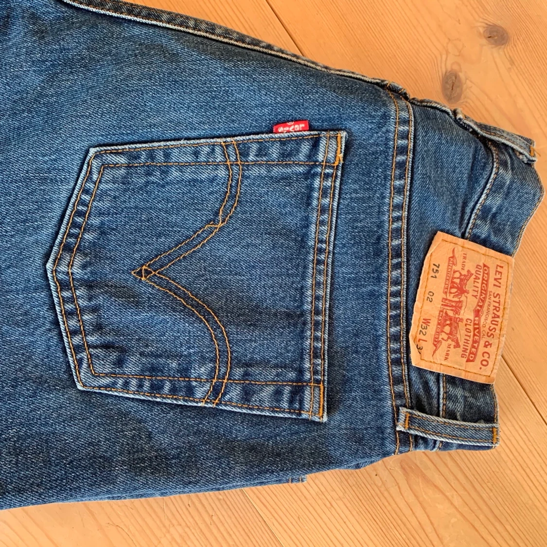 Levis jeans