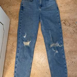 Blåa jeans 152cm