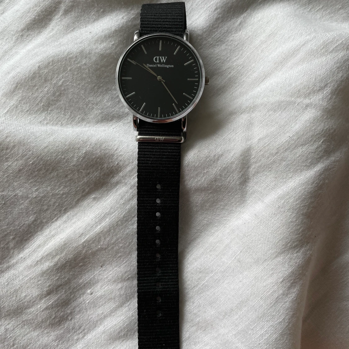 Svart Daniel Wellington klocka