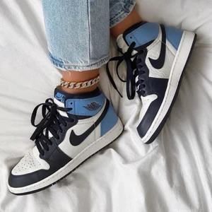 Jordans - Säljer mina så snygga obsidians! Sparsamt använda med ett nypris på 5999kr. Om flera intresserade blir det budgivning men eftersom jag helst vill ha de solda kan man köpa direkt för 4000kr från början till slut!