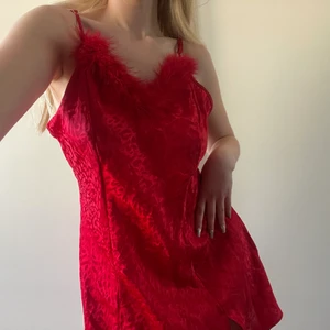 Röd klänning - Superfin röd klänning! ❤️