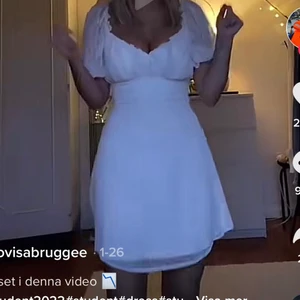 Söker denna klänning!! - Söker denna klänning i storlek 32,34 hör jätte gärna av er om någon skulle ha den 