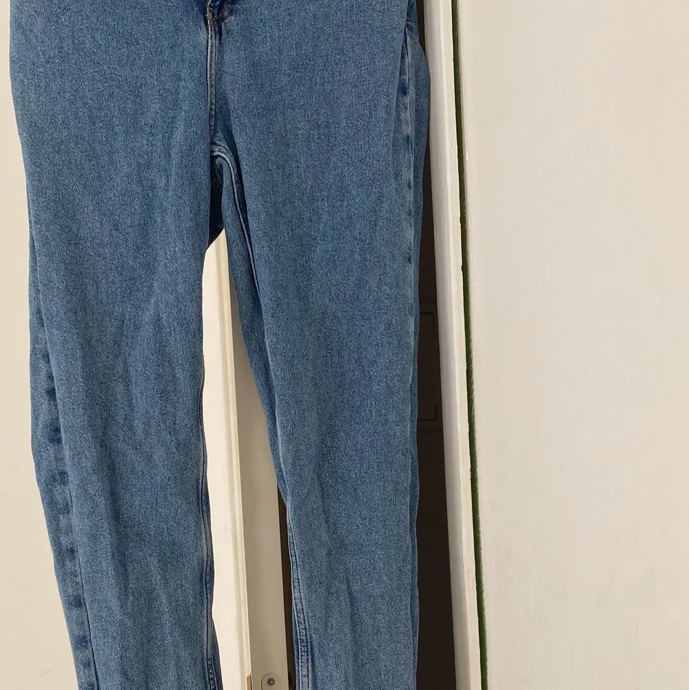 Ass snygga jeans, tighta vid midjan och jätte sköna. EJ LÅGMIDJADE !!!. Jeans & Byxor.