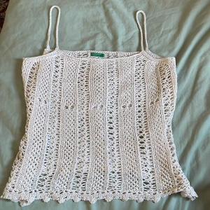 Stickat linne - Stickat linne köpt secondhand i somras, knappt använd :) bara att fråga om fler bilder, pris går att diskutera