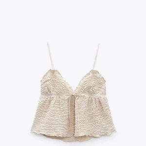 Zara topp - Säljer denna jätte populära zara toppen som jag andvänt 2 ggr. 