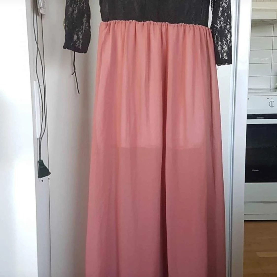 Lång festklänning.  - 90