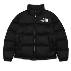 The North Face Nuptse Jacket, storlek L dam, endast använd en säsong och i mycket bra skick💫💫💫 jag köpte den för 2800kr och säljer för 1700kr🙏🏽