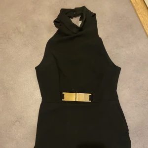 Nightout klänning NELLY - Jättefin tightklänning från Nelly🖤nypris runt 399