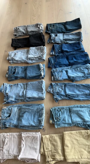 ungdoms jeans - Olika ungdoms jeans från zara&Hm&lager157…..