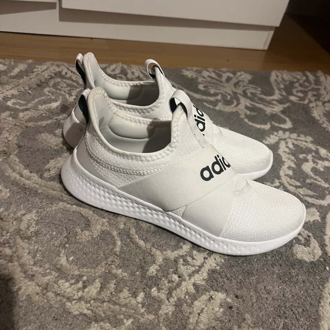 Adidas skor 