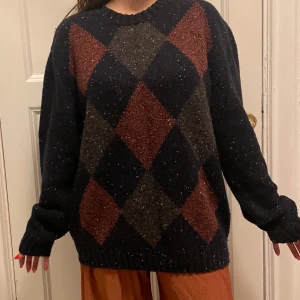 Stickad vintagetröja - Fin tröja i retro-stil. Passar både kille och tjej. 