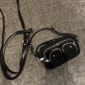 Nunoo bag  - Lilla modellen, knappt använd 