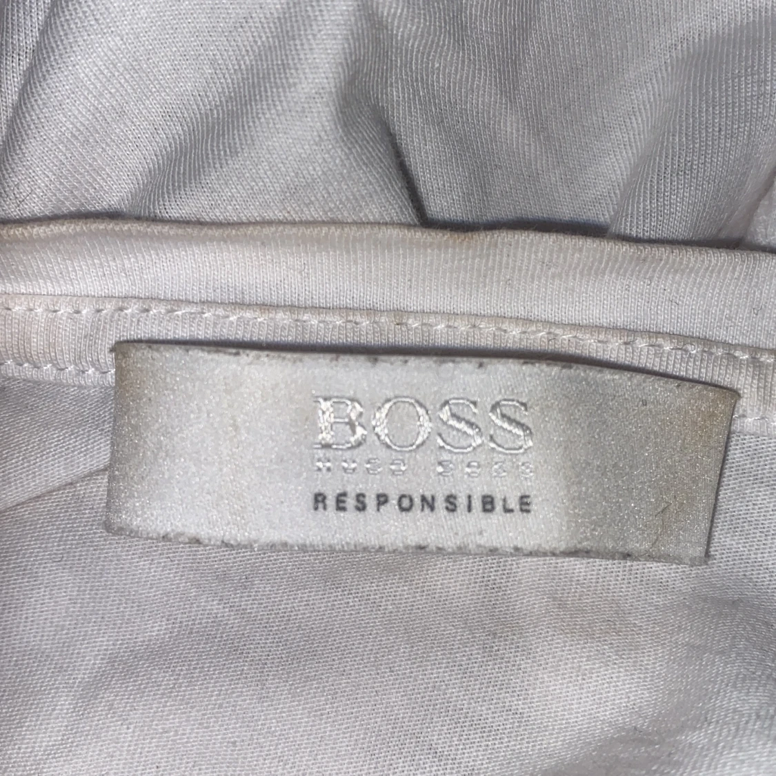 Hugo boss t-shirt storlek S vit - 91
