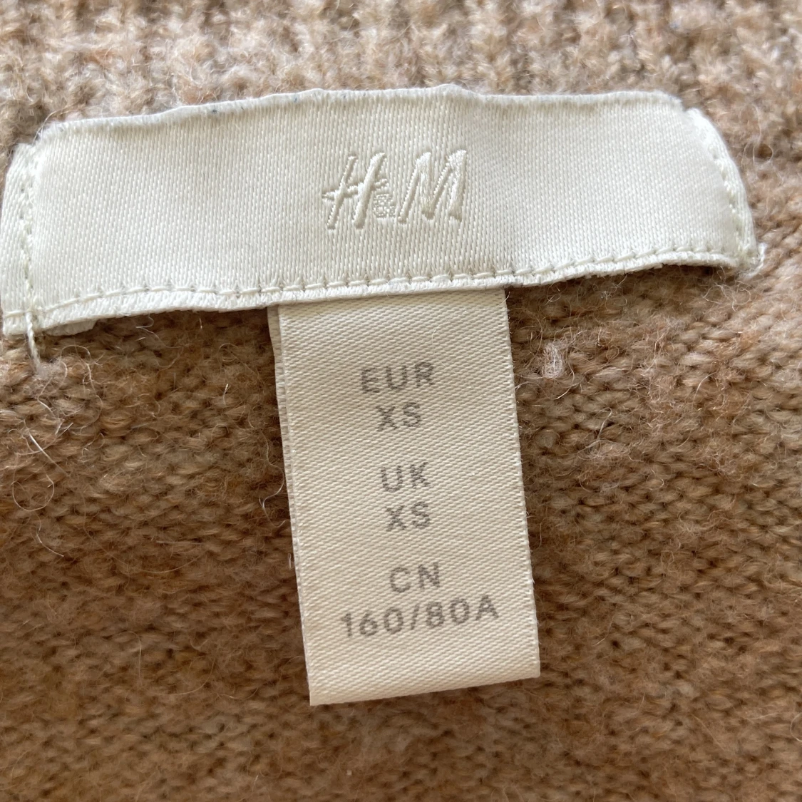 Stickad tröja  - 91