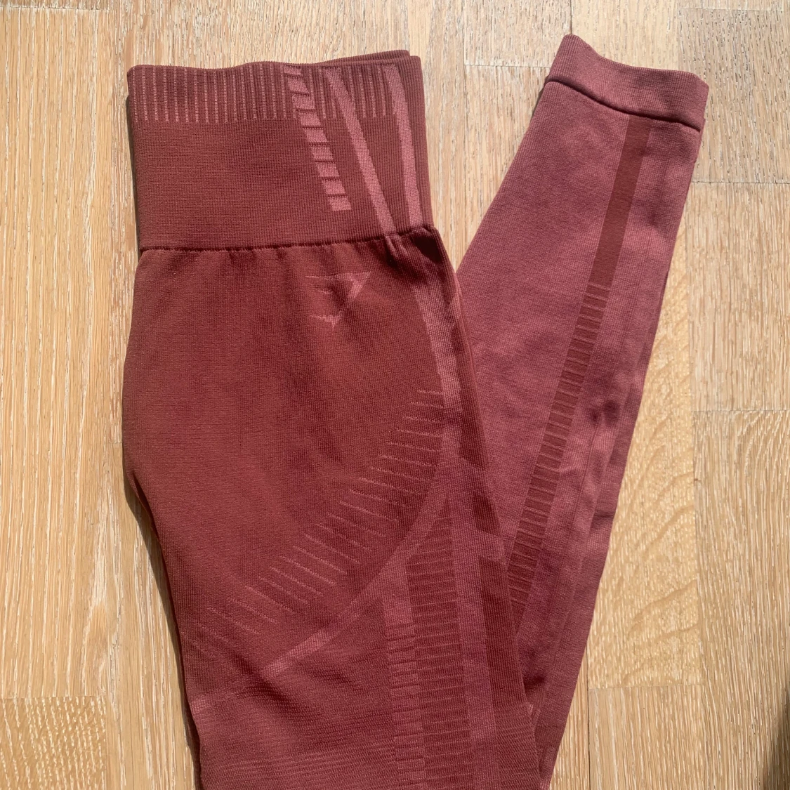 Mörk rosa/rosa gymshark byxor