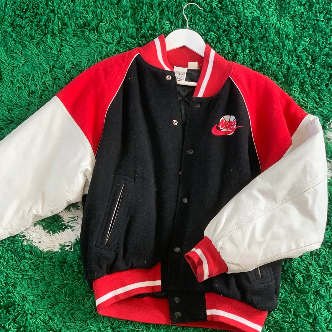 Vintage Nike Basketball Force Varsity Jacka - 90