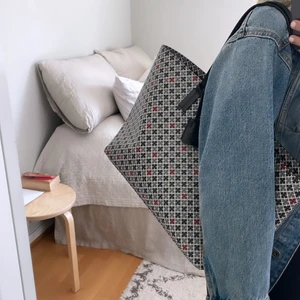 By Malene Birger väska - Säljer denna fina By Malene Birger väska! Köptes på NK Gbg 2020 för 2800kr och har aldrig kommit till användning sen dess. Vid eventuella frågor skriv!💕👍🏽