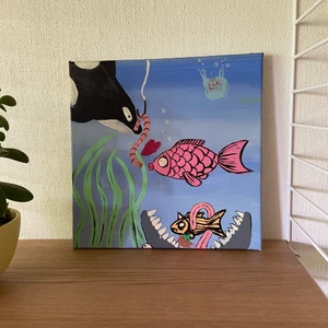 Tavlor - Säljer två fina tavlor jag själv har målat på  canvasar som är 30x30 cm.😇  tavlan på bild ett kallar jag ”ner i det blå”. Tavlan på bild två kallar jag ”i fantasiernas värld”. Pris går att diskuteras!🥰 60 kr styck, köper man båda kostar det endast 100kr💃🥰