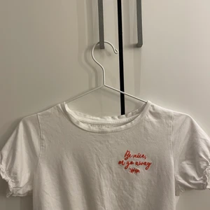 Fin tröja - Tröja som knappt kommer till användning. Dock väldigt söt!