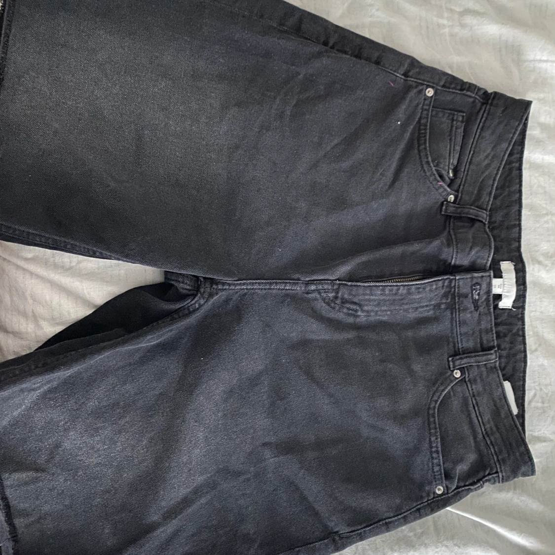 Svarta bermudashorts