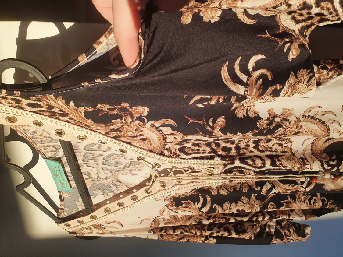 Snygg open shoulder top - 90