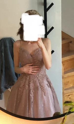 Balklänning - Balklänning i fint skick