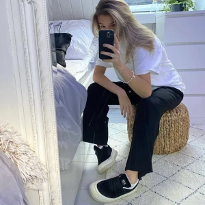 Svart kostymbyxor - Zara - Säljer mina kostymbyxor från zara