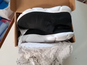 Knitted trainers nonation - Bekväma luftiga sommar grainers med elastisk textil nya i kartong