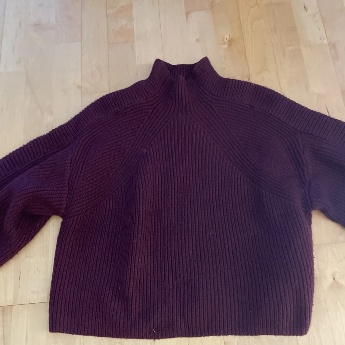 Vineröd polo tröja! - 91