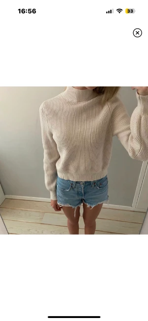 Krämvit tröja - 💕Krämvit tröja, storlek S💕