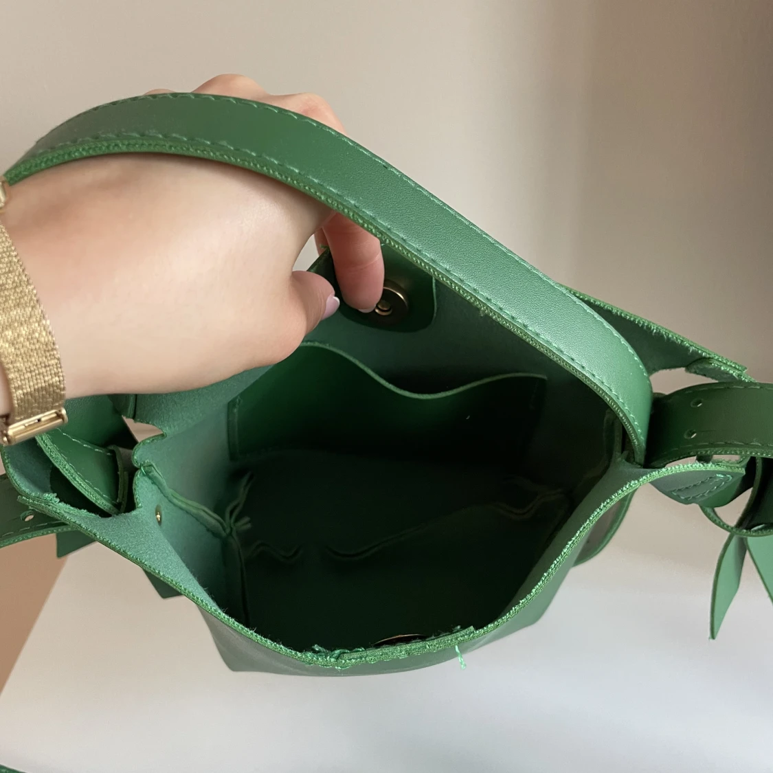 Grön axelbandsväska - 91