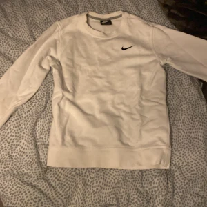 nike - tröja fin skick helt ren