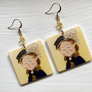 Konstörhängen 💛 - Nickelfria krokar och fri frakt 💛